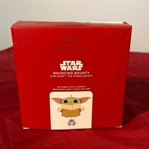 Hallmark keepsake bouncing bounty Star Wars ornament